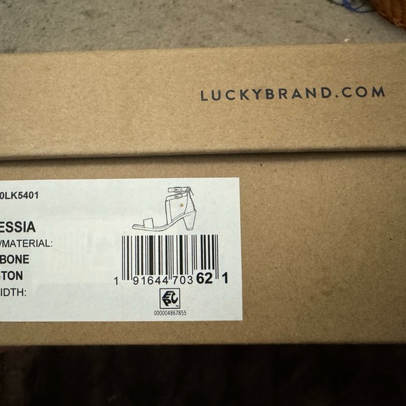 Lucky Brand Ankle Strap Sandals.  Size 11 - Picture 2 of 4